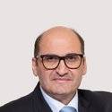 Portraitfoto: Metin Altuntas, Gebietsleiter, Deutsche Bank Immobilien GmbH