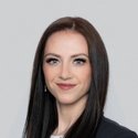 Portraitfoto: Julia Braun, Gebietsleiterin, Deutsche Bank Immobilien GmbH