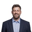 Portraitfoto: Malik Öztekin, Gebietsleiter, Deutsche Bank Immobilien GmbH