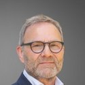 Portraitfoto: Marc Gruber, Gebietsleiter, Deutsche Bank Immobilien GmbH