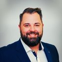 Portraitfoto: Bastian Gehring, Gebietsleiter, Deutsche Bank Immobilien GmbH