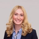 Portraitfoto: Alina Schulzen, Gebietsleiterin, Deutsche Bank Immobilien GmbH