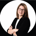 Portraitfoto: Cindy Schulze, Gebietsleiterin, Deutsche Bank Immobilien GmbH