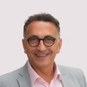 Portraitfoto: Ayhan Tozar, Gebietsleiter, Deutsche Bank Immobilien GmbH