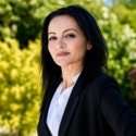 Portraitfoto: Birgül Budak, Gebietsleiterin, Deutsche Bank Immobilien GmbH