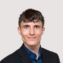 Portraitfoto: Ayden Lee Lutze, Gebietsleiter, Deutsche Bank Immobilien GmbH