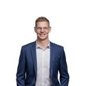 Portraitfoto: Finn Schröder, Gebietsleiter, Deutsche Bank Immobilien GmbH