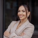 Portraitfoto: Maja Przebinda, Gebietsleiterin, Deutsche Bank Immobilien GmbH