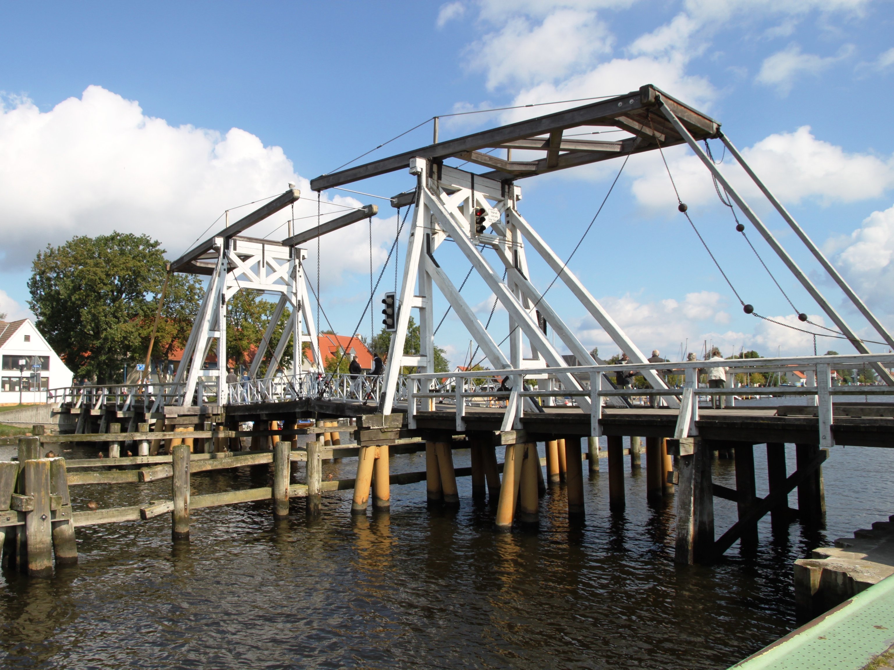 Beispielbild Greifswald Brücke