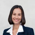Portraitfoto: Barbara Binder, Gebietsleiterin, Deutsche Bank Immobilien GmbH