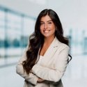 Portraitfoto: Sara Grifo, Gebietsleiterin, Deutsche Bank Immobilien GmbH