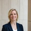 Portraitfoto: Anne Bayer, Vertriebsleiterin, Deutsche Bank Immobilien GmbH