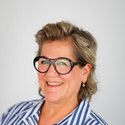 Portraitfoto: Grit Kühnapfel, Gebietsleiterin, Deutsche Bank Immobilien GmbH