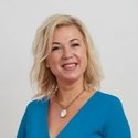 Portraitfoto: Vita Warkentin, Vertriebsleiterin, Deutsche Bank Immobilien GmbH